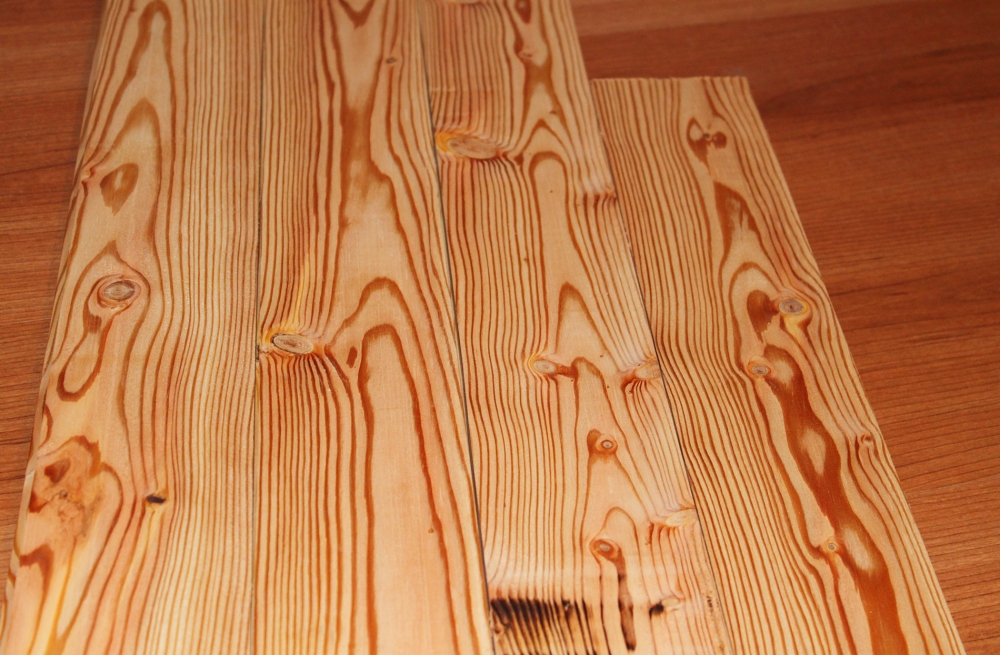 древесина лиственниц